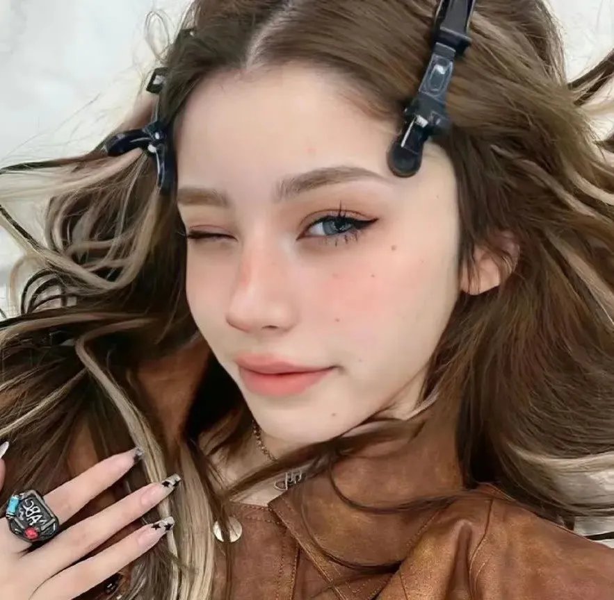 好色三点式